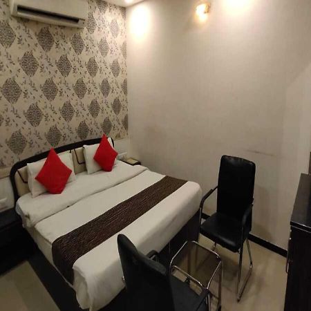 Hotel Swagatam Inn ราชโกฎิ ภายนอก รูปภาพ